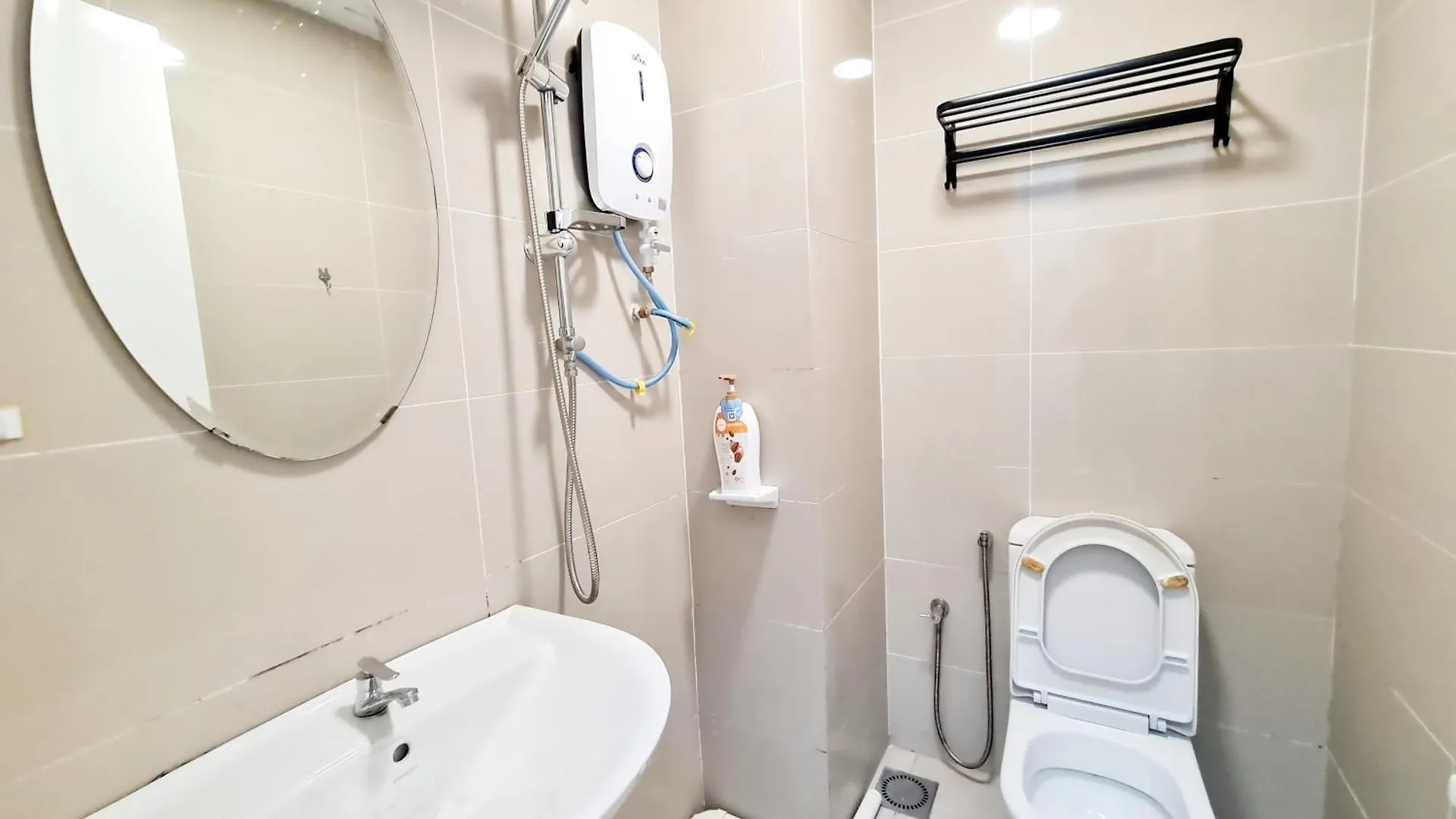 Broad 7 Guests Scott Garden Duplex 1 Room Old Klang Road, Taman Desa, Kuchai Lama, Bangsar South, Pearl Point, Mid Valley, Kuala Lumpur Lägenhet